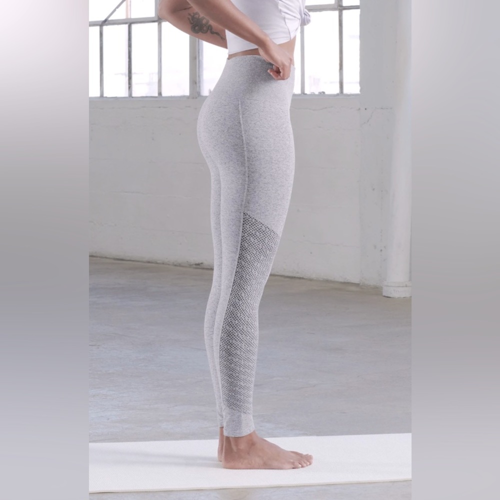 Fabletics Sync Seamless 7/8 Leggings